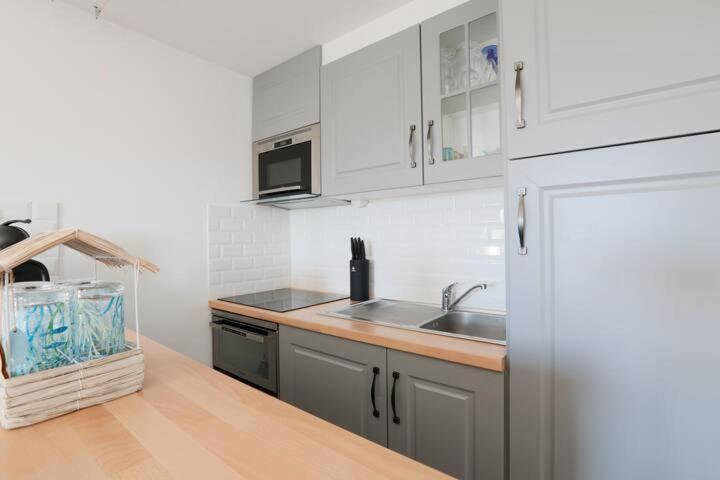 Appartement Sur L'Ilot De St Martin Au Centre Du Port Vue Exceptionnelle ! à Saint-Martin-de-Ré Extérieur photo